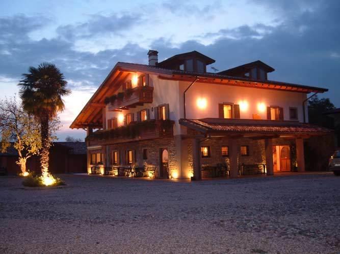 Wine Resort Colle Villano Faedis Exteriér fotografie